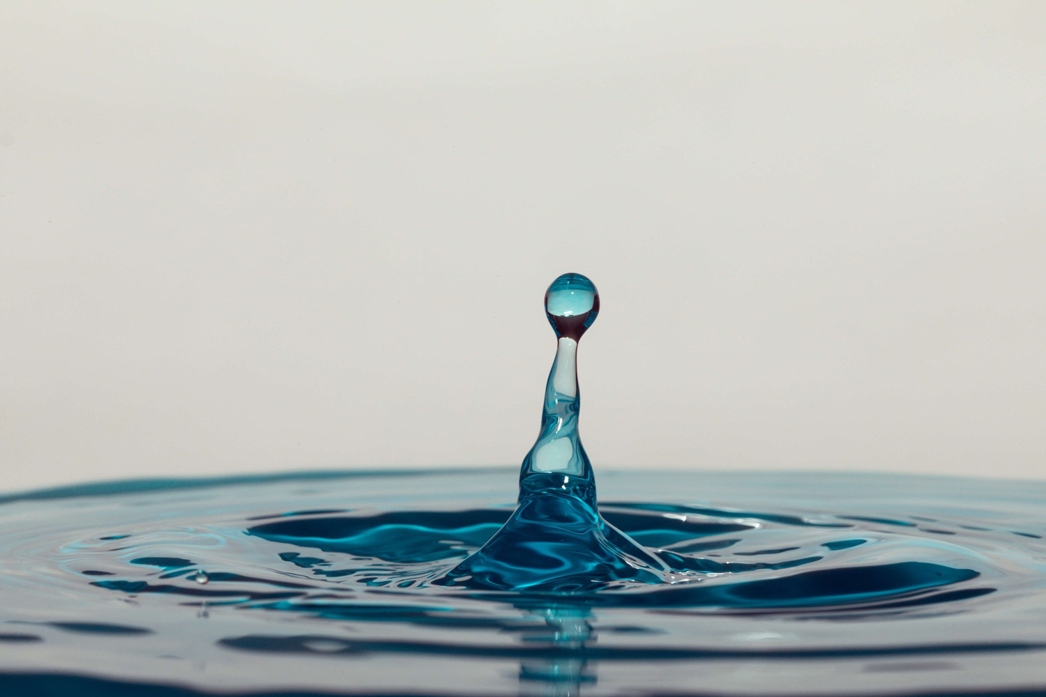 水滴落下 Water Drop Photography のスプラッシュを撮影するには 水滴落下 Water Drop Photography のスプラッシュを撮影するには 株式会社ノビテック